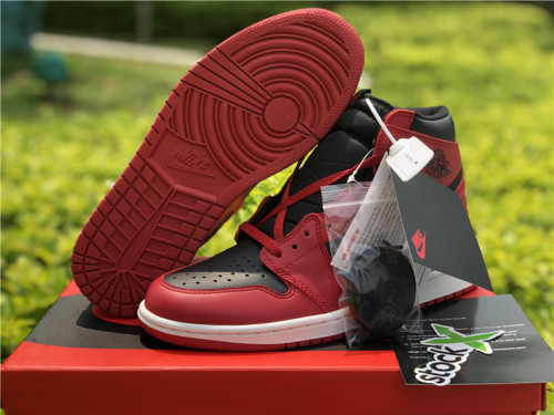 Authentic  Air Jordan 1 Retro High OG Black/Red