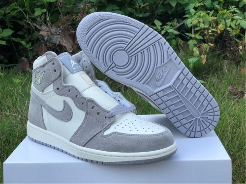 Authentic Air Jordan 1 High OG Ivory Pale/Grey-White