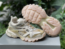 Authentic Balenciaga Track Sneakers 4.0 Beige Authentic Balenciaga Track Sneakers 4.0 Beige