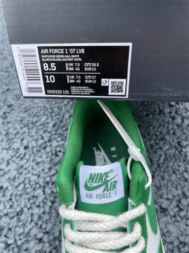 Authentic Nike Air Force 1 '07 V8 White/Green