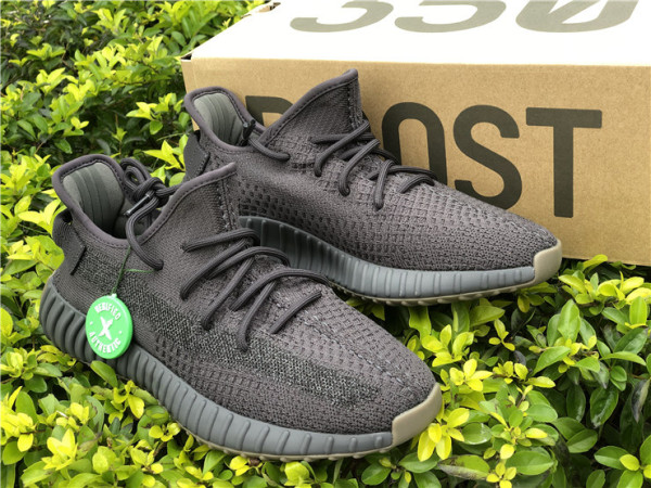 Authentic Yeezy Boost 350 V2 “Cinderf”