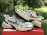 Authentic Nike Runtekk  “Summit White/Metallic Silver”