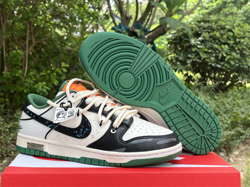 Authentic Nike Dunk Low Orange/Green