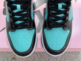 Authentic Diamond Supply Co. x Nike SB Dunk Low