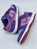 Authentic Nike SB Dunk Low Grey/Purple/Red