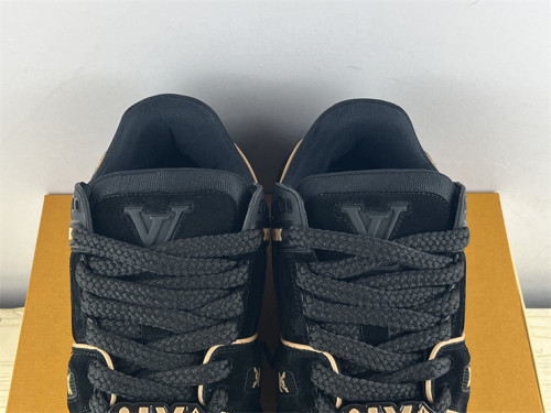 Authentic LV Trainer Maxi Black