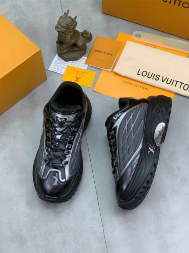 Authentic LV shoes  (1）