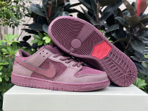 Authentic Nike SB Dunk Low  Valentine's Day