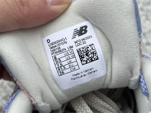 Authentic New Balance 9060 (23)