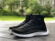 Authentic CURRY 4 FLOTRO Black/White