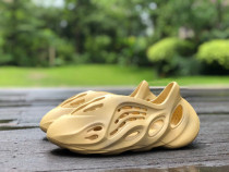 Authentic Yeezy Foam Runner “DesertSand”