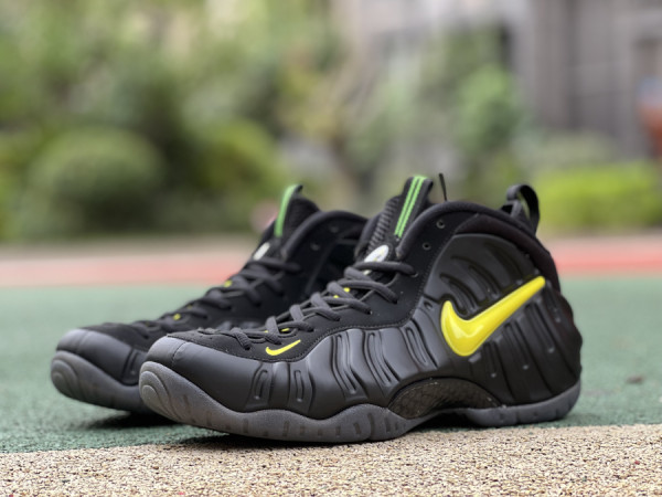 Authentic Nike Air Foamposite Pro “Voltage”