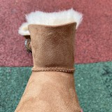Authentic UGG Mini Bailey Button (10)