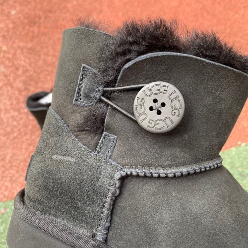 Authentic UGG Mini Bailey Button 11 Boots (14)