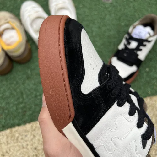 Authentic FENDI Sneakers (3)