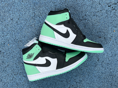 Authentic Air Jordan 1 Retro High OG “Green Glow”