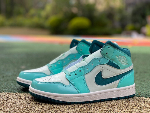 Authentic Nike Air Jordan 1 Mid SE Ice Blue
