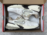 Authentic Nike V2K RUN White/Beige/Black