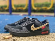 Authentic Nike SB Dunk Low x supreme Black Gold