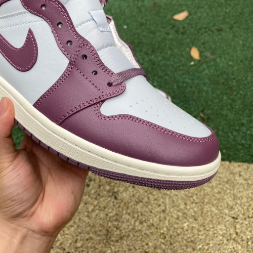 Authentic Nike Air Jordan 1 Mid Purple/White