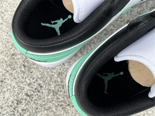 Authentic Air Jordan 1 Low Black/White/Green