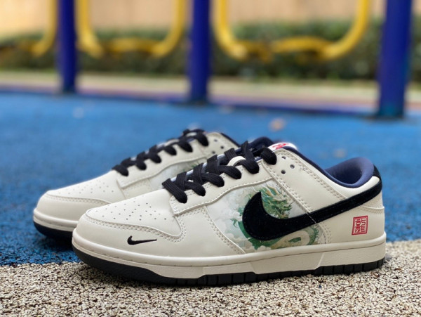 Authentic Nike Dunk Low x supreme Black/White