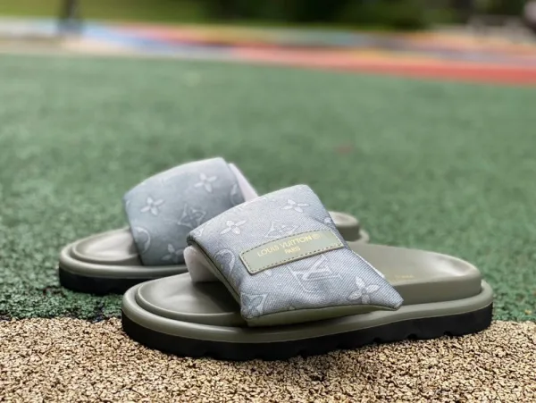 Authentic LV Women Sandal (3)