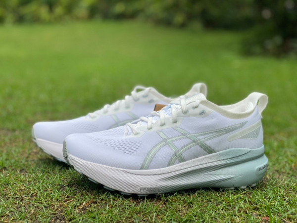 Authentic Asics Gel-Kayano 31 White