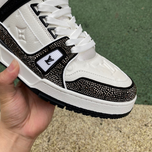Authentic LV Trainer Sneaker Low Crystal Black White
