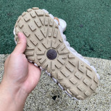 Authentic UGG Slipper (4)