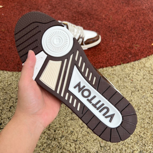 Authentic LV Trainer Sneaker White/Brown