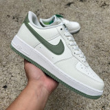 Authentic Nike Air Force 1 '07 White/Green