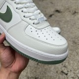 Authentic Nike Air Force 1 '07 White/Green