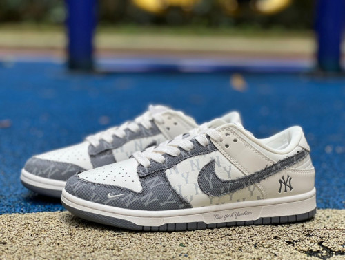 Authentic Nike Dunk x MLB White/Grey