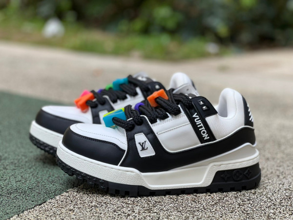 Authentic LV Trainer Maxi Black/White