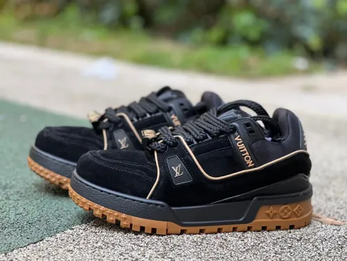 Authentic LV Trainer Maxi Black