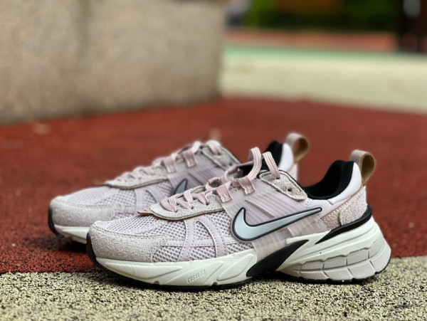 Authentic Nike V2K RUN Pink