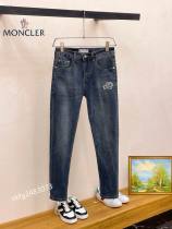 Moncler Jeans (2)