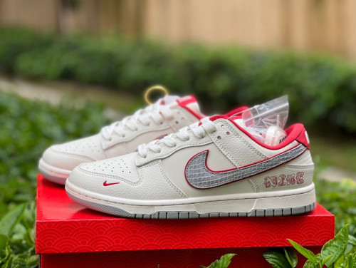 Authentic Nike Dunk Low Retro White/Red