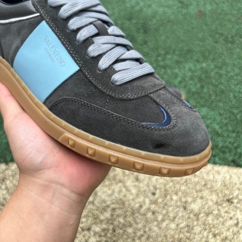 Authentic Valentino Sneakers Black/Blue