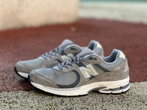 Authentic New Balance M2002RST Grey