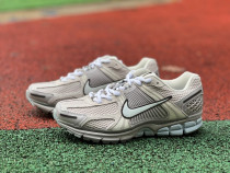 Authentic Nike Zoom Vomero 5 Beige/Grey/Blue