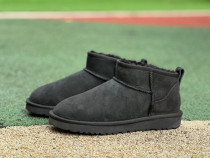Authentic UGG Mid Boots Black