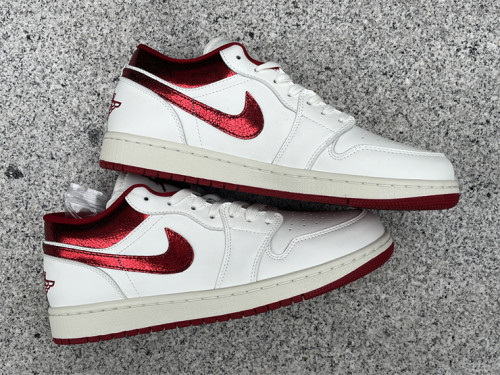 Authentic Air Jordan 1 low SE White/Red