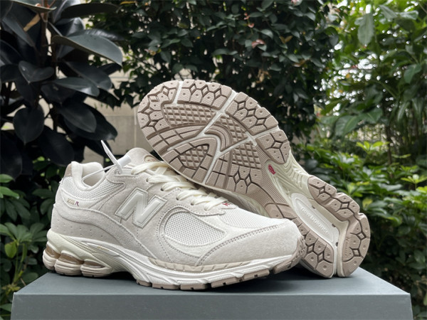 Authentic New Balance 2002R M2002RHX Grey