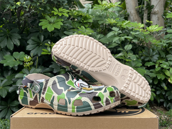 BAPE x Crocs Classic clog Green