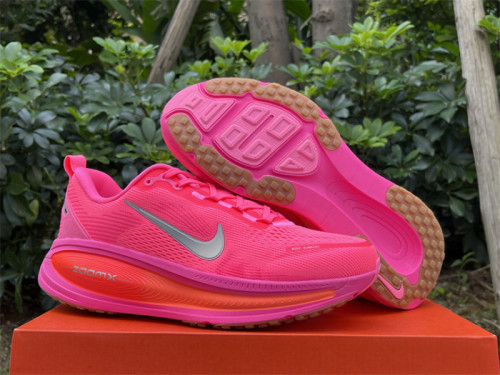 Authentic Nike Zoom Vomero 18 Red