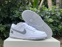 Authentic Supreme x Nike SB Dunk Low White Grey