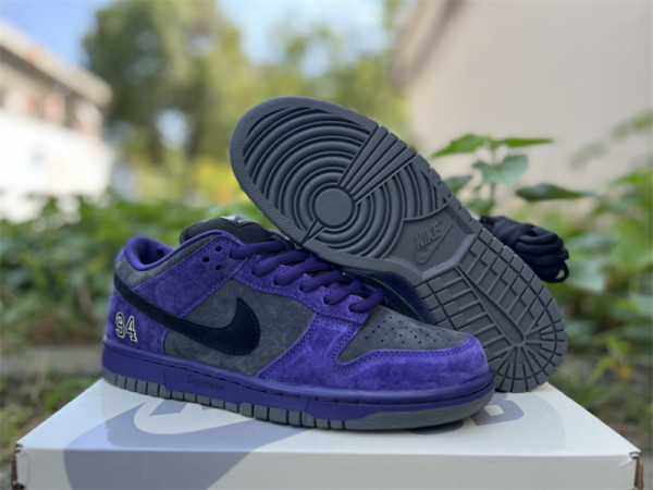 Authentic Supreme x Nike Dunk SB Dunk Low Purple