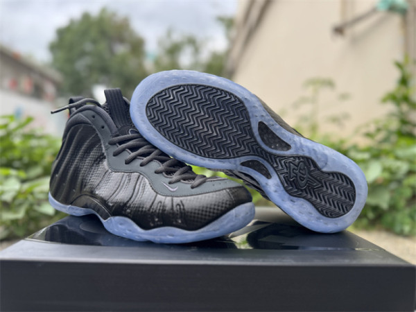 Authentic Nike Foamposite One Black
